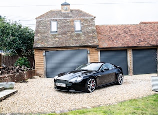 2013 ASTON MARTIN V12 VANTAGE - MANUAL