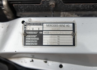 1997 MERCEDES-BENZ (R129) SL320