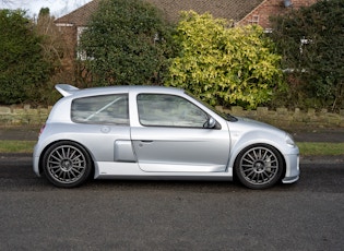 2002 RENAULT CLIO V6 PHASE 1