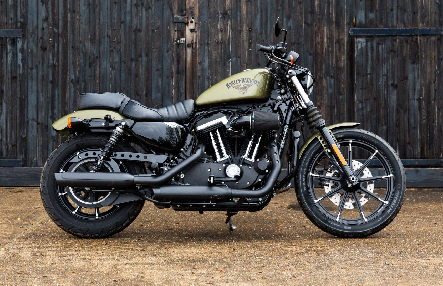 2017 HARLEY DAVIDSON IRON 883 for sale by auction in Marlow Buckinghamshire United Kingdom