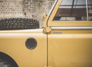 1975 LAND ROVER SERIES III 109"