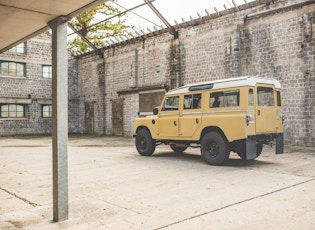 1975 LAND ROVER SERIES III 109"