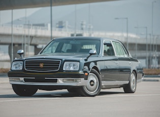 2003 TOYOTA CENTURY V12