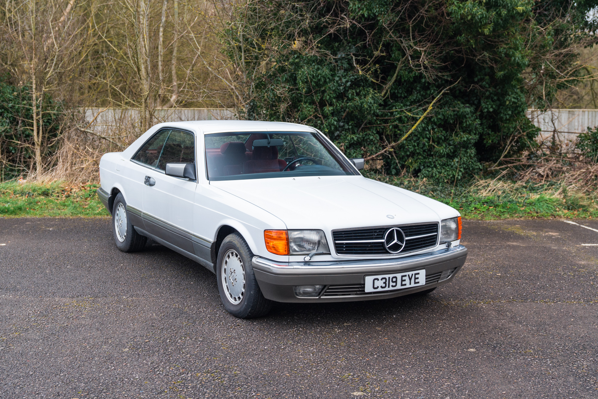 1986 MERCEDES-BENZ (W126) 560 SEC for sale by auction in Didcot