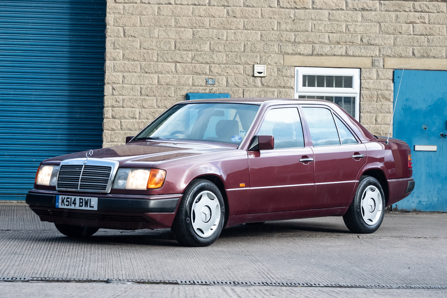 Mercedes 230e w124 discount