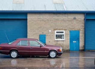 1992 MERCEDES-BENZ (W124) 230E