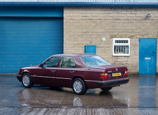 1992 MERCEDES-BENZ (W124) 230E