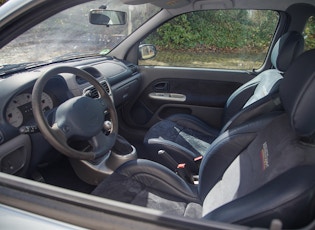 2002 RENAULT CLIO V6 - 29,912 KM