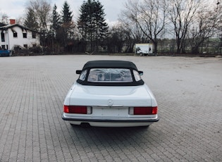 1988 MERCEDES-BENZ (R107) 560 SL - 19,678 MILES