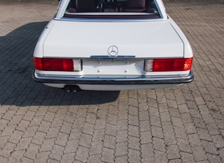 1988 MERCEDES-BENZ (R107) 560 SL - 19,678 MILES