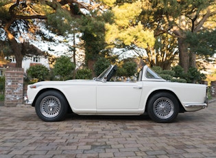 1966 TRIUMPH TR4A