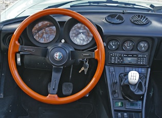 1985 ALFA ROMEO SPIDER 2.0