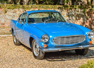 1967 VOLVO P1800S