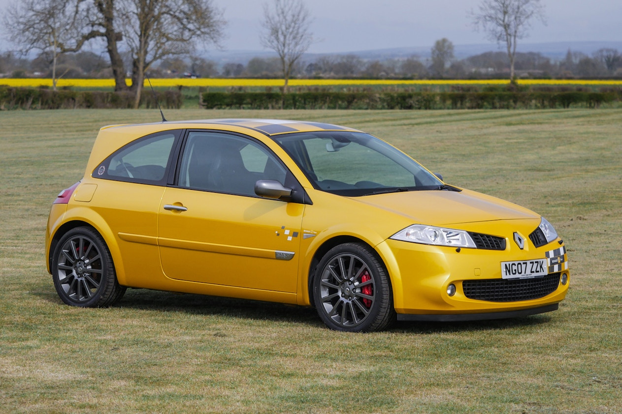 2007 RENAULTSPORT MEGANE 230 F1 TEAM R26