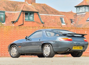 1987 PORSCHE 928 S4