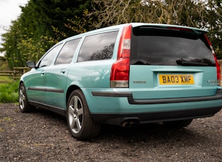 2003 VOLVO V70 R AWD 