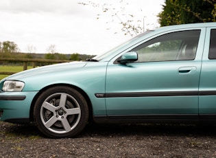 2003 VOLVO V70 R AWD 