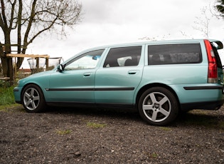 2003 VOLVO V70 R AWD 