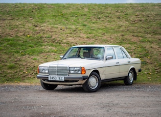 1985 MERCEDES-BENZ (W123) 200 