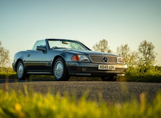 1990 MERCEDES-BENZ (R129) 500SL - 42,750 miles 