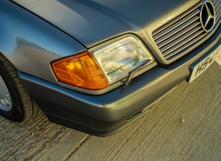 1990 MERCEDES-BENZ (R129) 500SL - 42,750 miles 