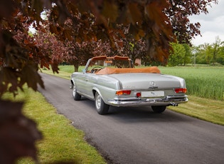 1969 MERCEDES-BENZ (W111) 280 SE CONVERTIBLE