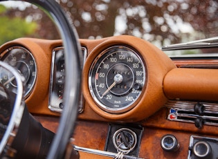 1969 MERCEDES-BENZ (W111) 280 SE CONVERTIBLE