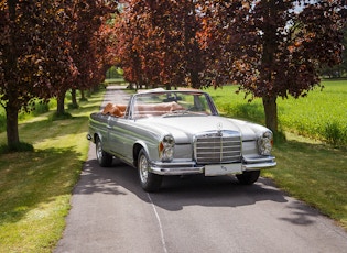 1969 MERCEDES-BENZ (W111) 280 SE CONVERTIBLE