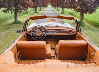 1969 MERCEDES-BENZ (W111) 280 SE CONVERTIBLE