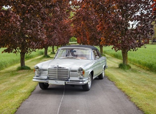 1969 MERCEDES-BENZ (W111) 280 SE CONVERTIBLE