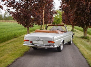 1969 MERCEDES-BENZ (W111) 280 SE CONVERTIBLE