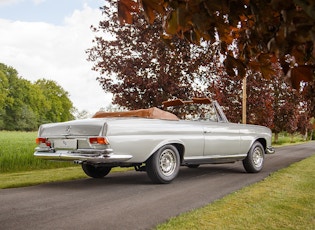 1969 MERCEDES-BENZ (W111) 280 SE CONVERTIBLE