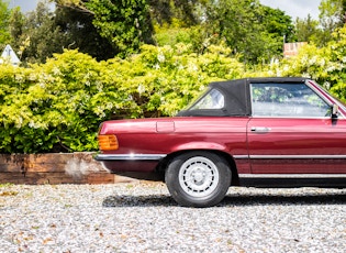 1985 MERCEDES-BENZ (R107) 500 SL