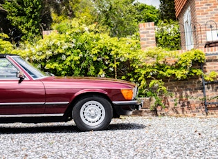 1985 MERCEDES-BENZ (R107) 500 SL