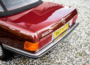 1985 MERCEDES-BENZ (R107) 500 SL