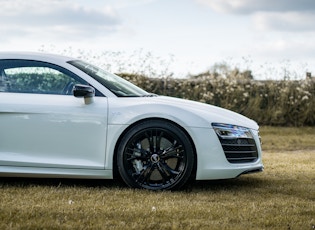 2013 AUDI R8 V10 PLUS