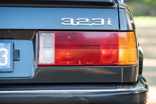 1985 BMW (E30) 323i