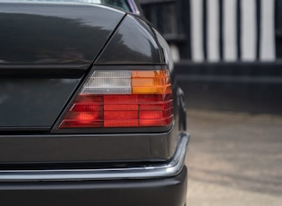 1991 MERCEDES-BENZ (W124) 500E