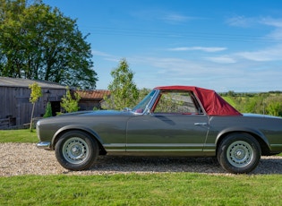 1964 MERCEDES-BENZ 230 SL PAGODA