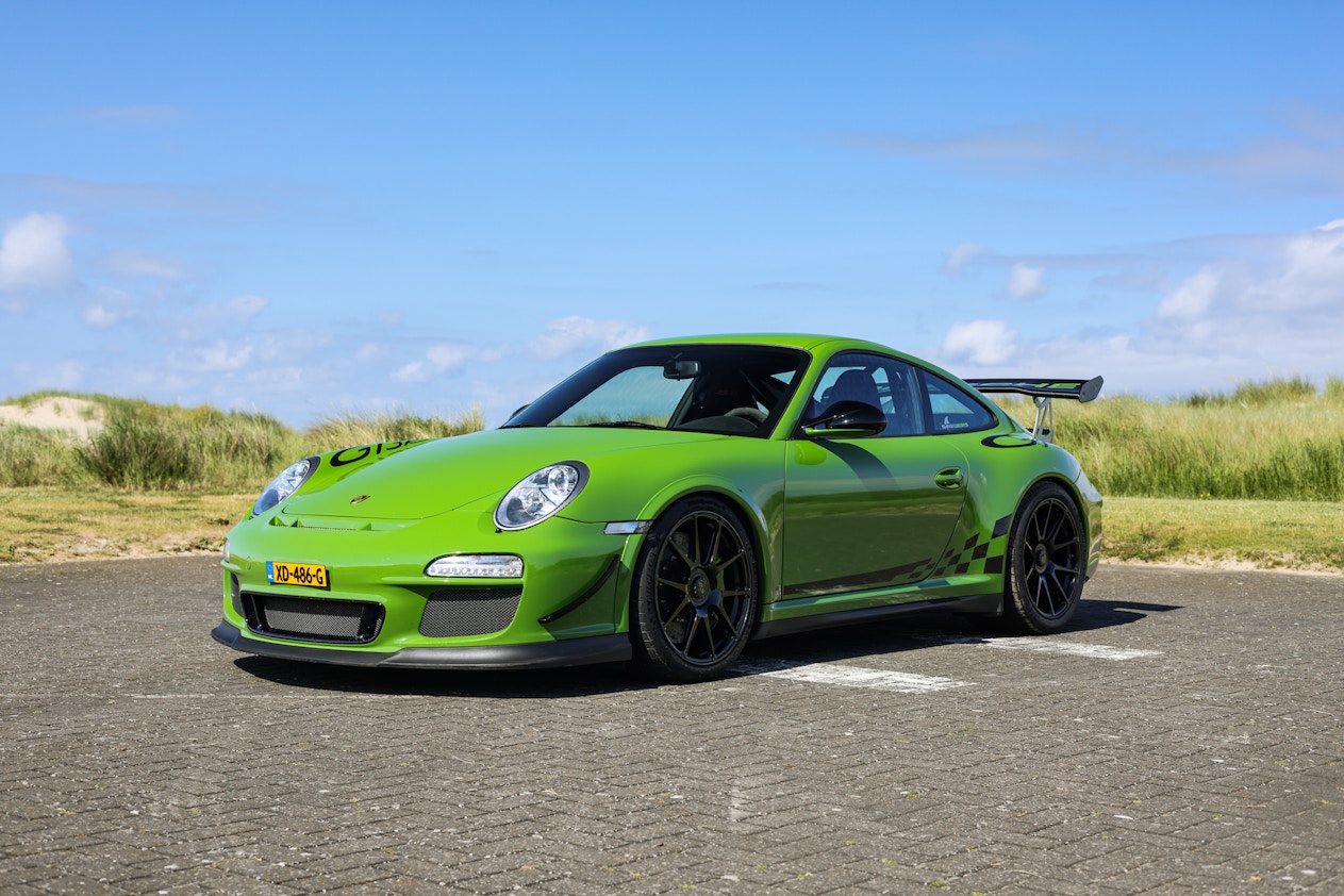 2011 PORSCHE 911 (997.2) GT3 RS - SHARKWERKS 4.1