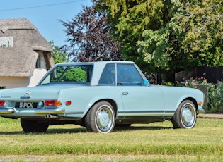 1968 MERCEDES-BENZ 280 SL PAGODA