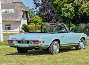 1968 MERCEDES-BENZ 280 SL PAGODA