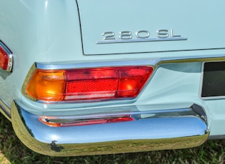 1968 MERCEDES-BENZ 280 SL PAGODA