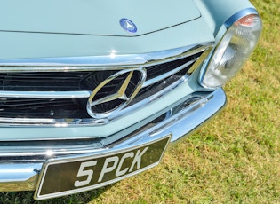 1968 MERCEDES-BENZ 280 SL PAGODA