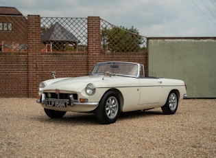 1972 MGB ROADSTER