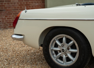 1972 MGB ROADSTER