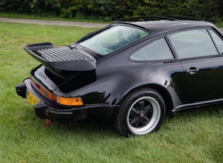 1986 PORSCHE 911 CARRERA 3.2 SUPER SPORT 