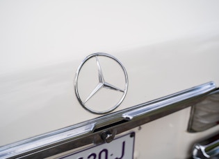 1974 MERCEDES-BENZ (W116) 280 S