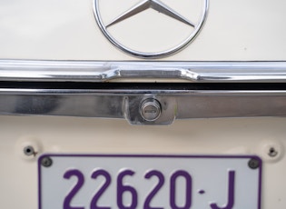 1974 MERCEDES-BENZ (W116) 280 S