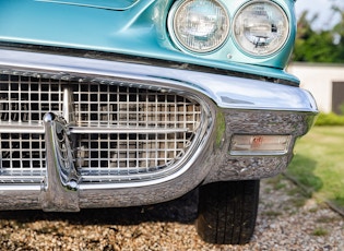 1960 FORD THUNDERBIRD 